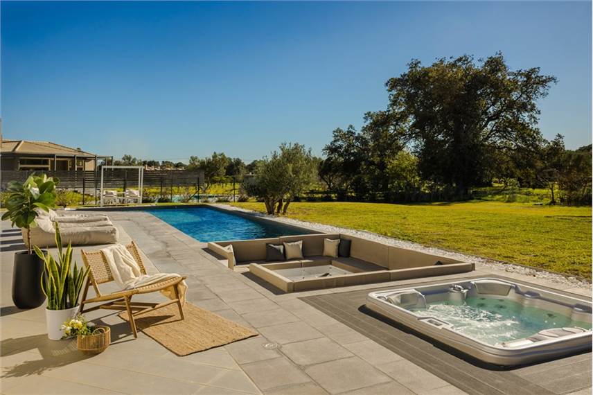 Villa Felicity