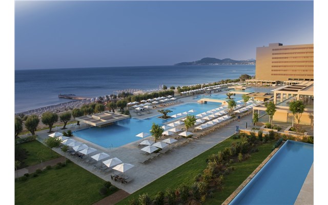  Amada Colossos Resort