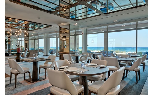  Amada Colossos Resort