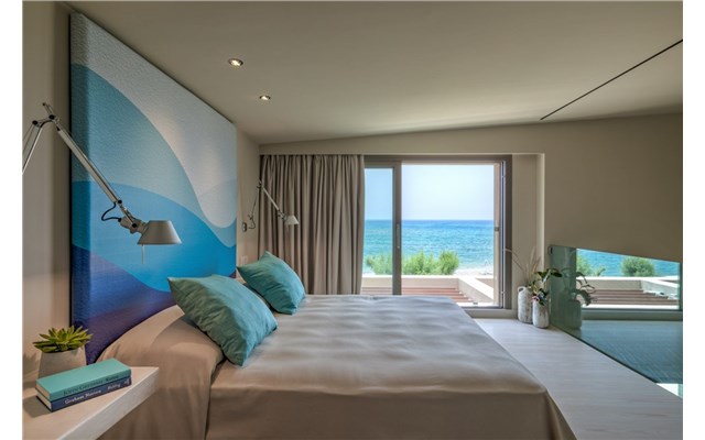  Amada Colossos Resort