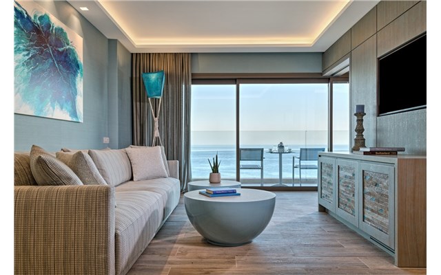  Amada Colossos Resort