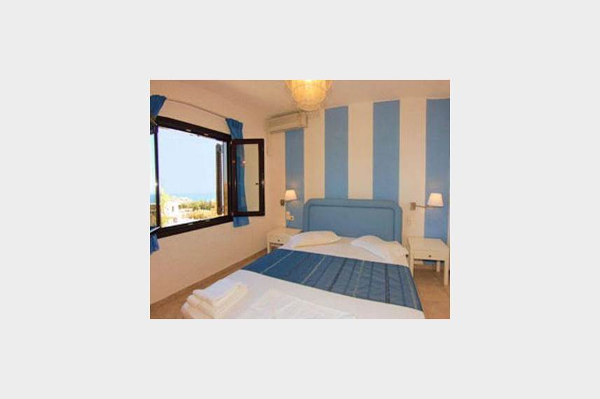  Perla Apartments
