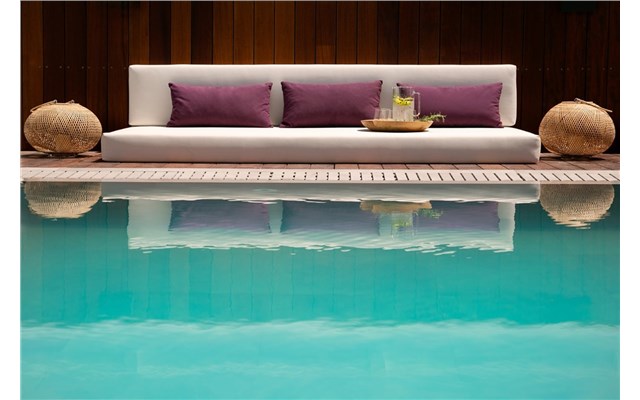  Chris Le Mare Gold Luxury Villa