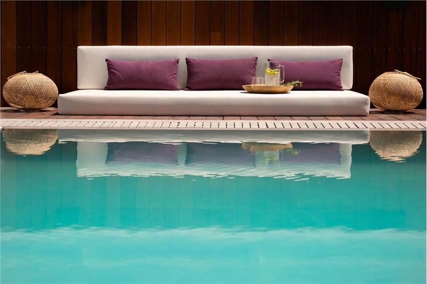  Chris Le Mare Gold Luxury Villa