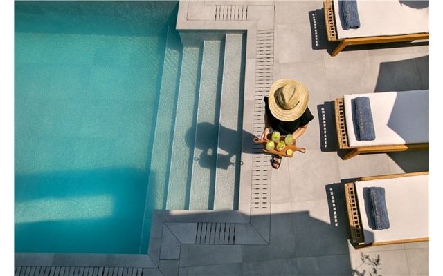  Chris Le Mare Gold Luxury Villa