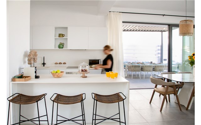  Chris Le Mare Gold Luxury Villa