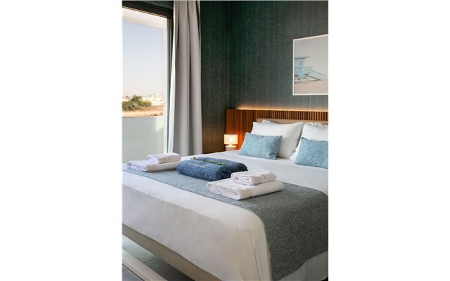  Chris Le Mare Gold Luxury Villa