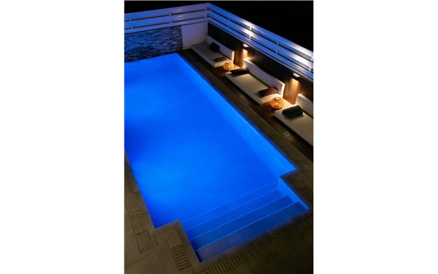  Chris Le Mare Gold Luxury Villa