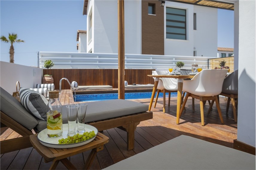  Chris Le Mare Luxury Villa