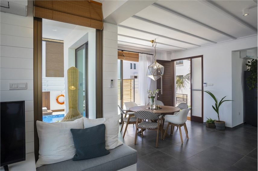  Chris Le Mare Luxury Villa