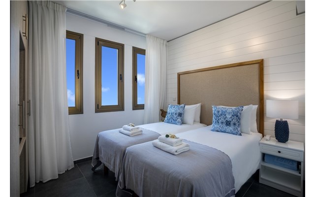  Chris Le Mare Luxury Villa