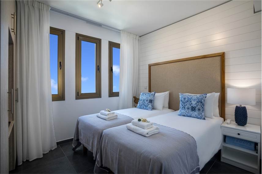  Chris Le Mare Luxury Villa