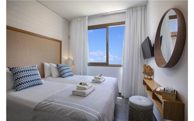  Chris Le Mare Luxury Villa