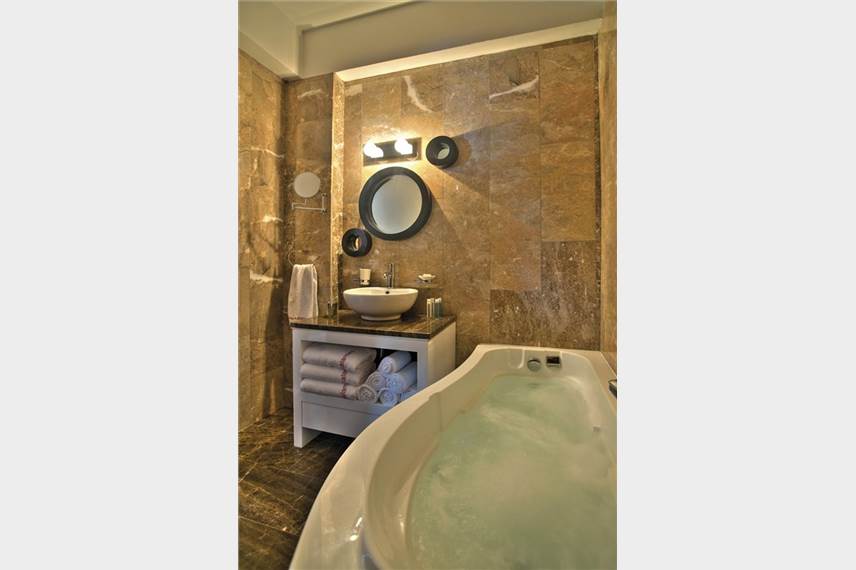  Althea Kalamies Luxury Villas
