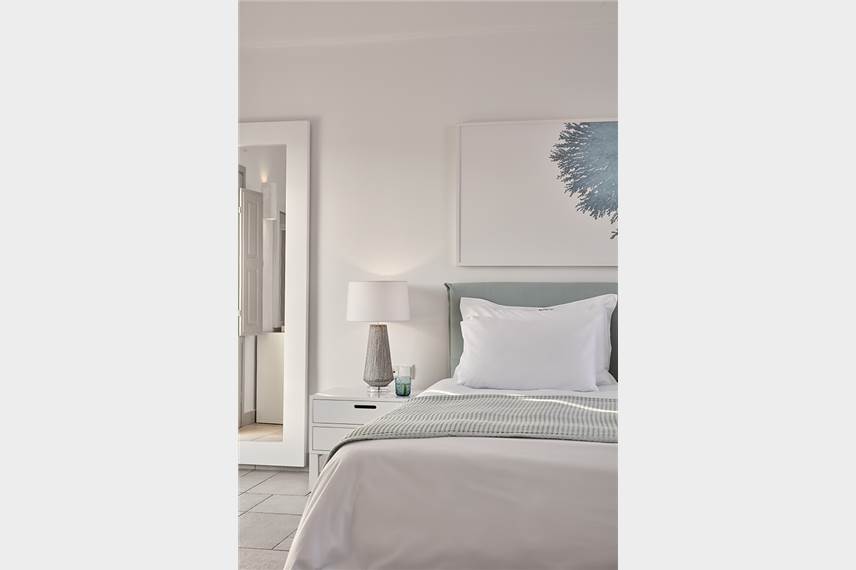  Aqua Blue Hotel