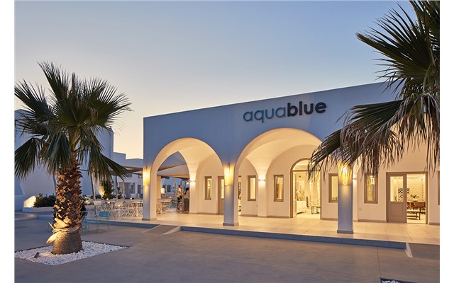  Aqua Blue Hotel