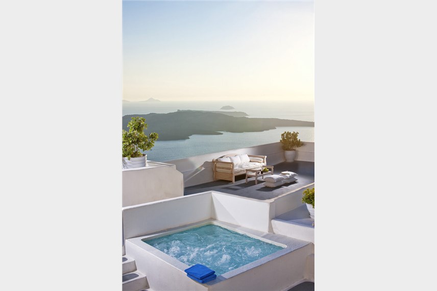  Cliff Side Suites