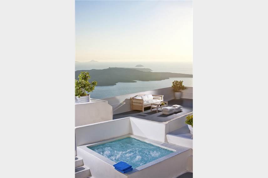  Cliff Side Suites