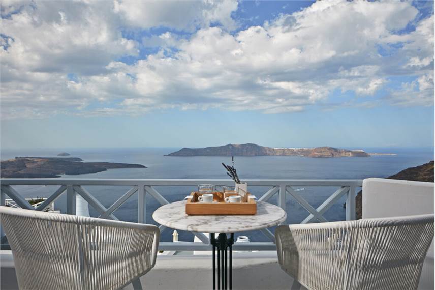  Cliff Side Suites
