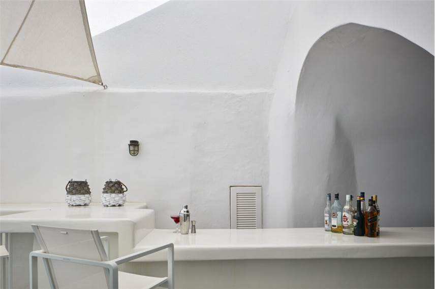  Cliff Side Suites