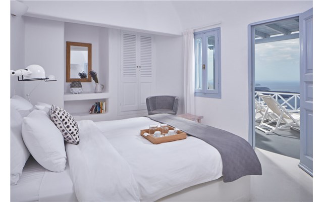 Cliff Side Suites, Santorini, Greece - Cliff Side Suites