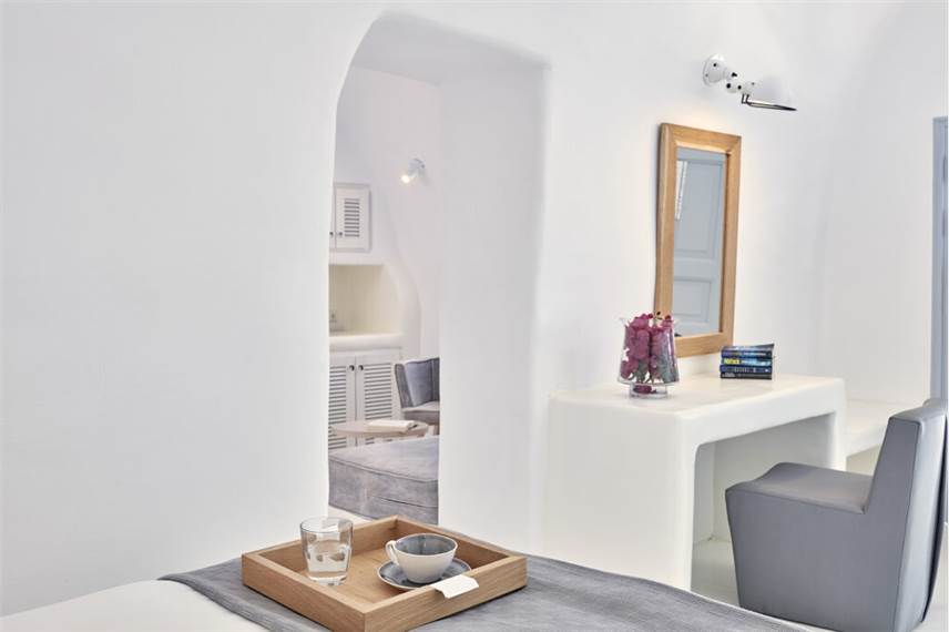 Cliff Side Suites, Santorini, Greece - Cliff Side Suites