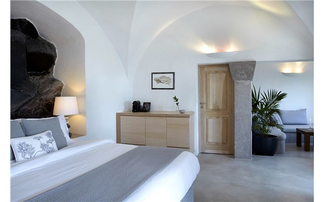  Honeymoon Petra Villas