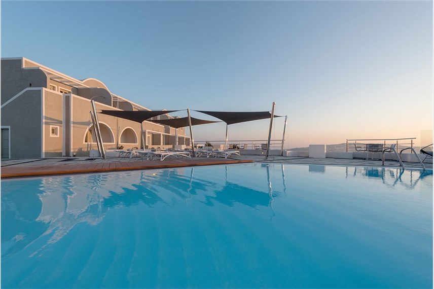  Caldrera's Dolphins Suites