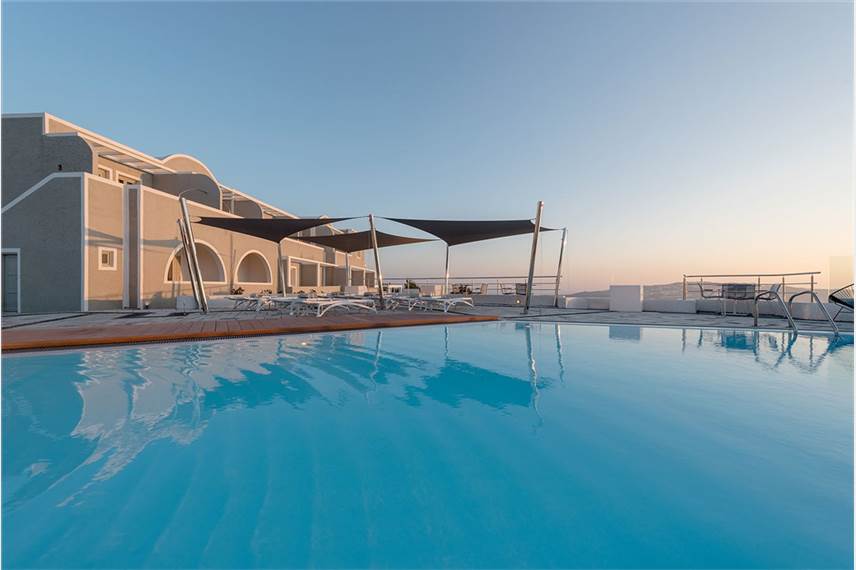  Caldrera's Dolphins Suites