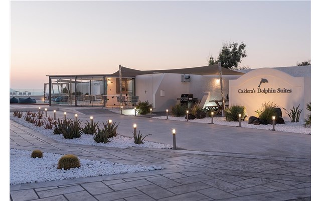  Caldrera's Dolphins Suites