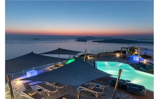  Caldrera's Dolphins Suites