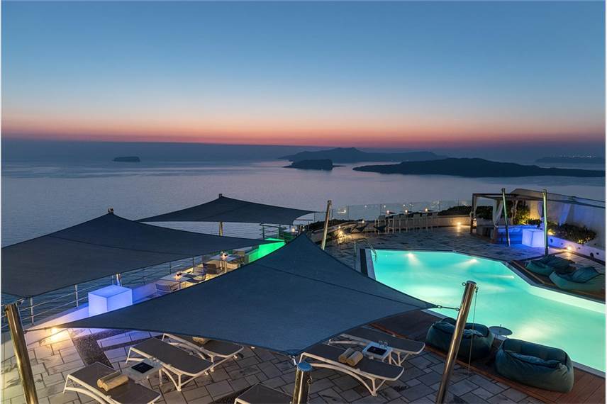  Caldrera's Dolphins Suites
