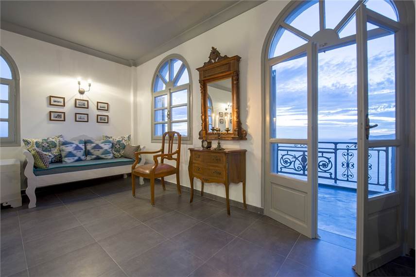  Caldrera's Dolphins Suites