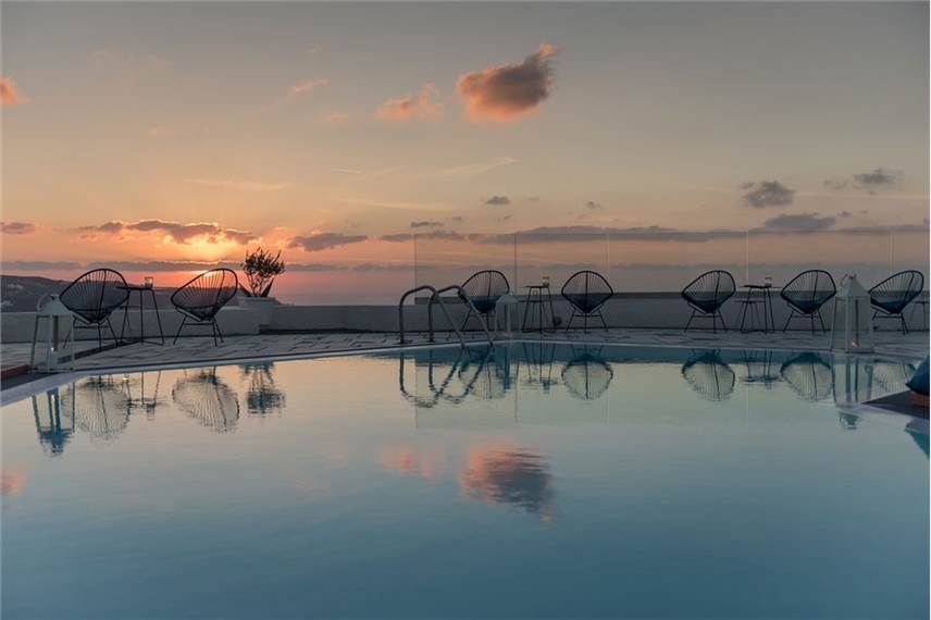  Caldrera's Dolphins Suites