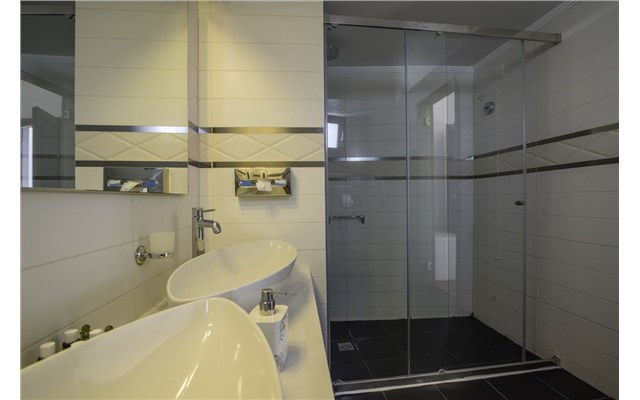  La Mer Deluxe Hotel Spa Resort and Conference center