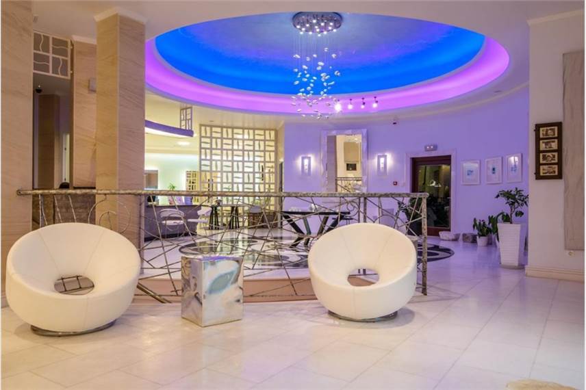 La Mer Deluxe Hotel Spa Resort and Conference center