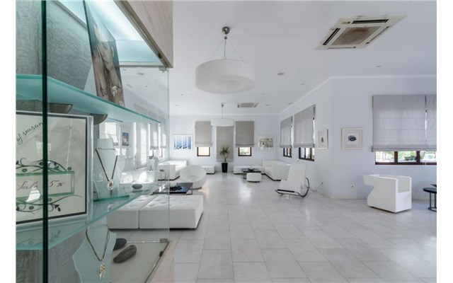  La Mer Deluxe Hotel Spa Resort and Conference center