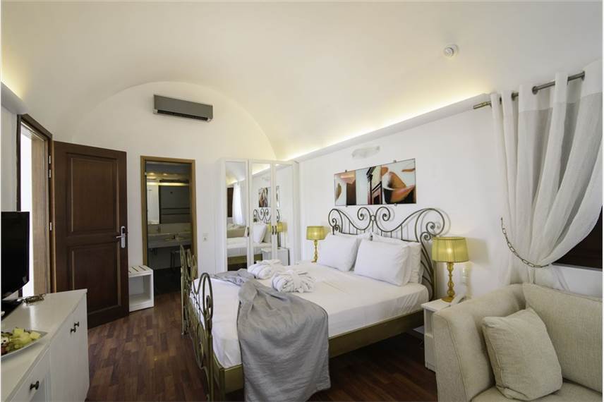  La Mer Deluxe Hotel Spa Resort and Conference center