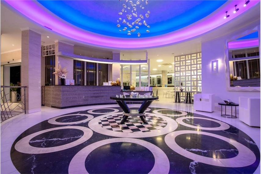  La Mer Deluxe Hotel Spa Resort and Conference center