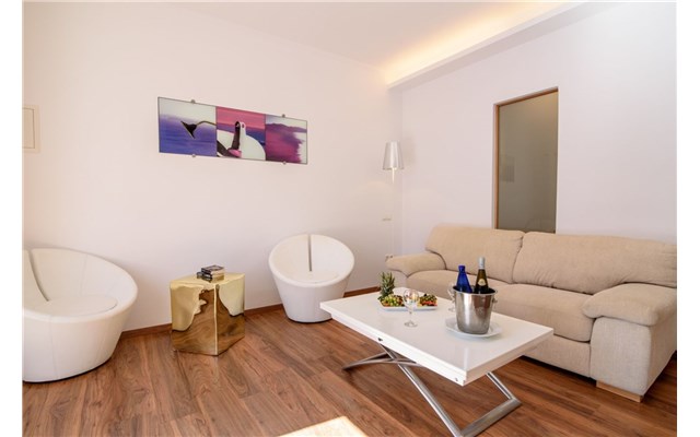  La Mer Deluxe Hotel Spa Resort and Conference center