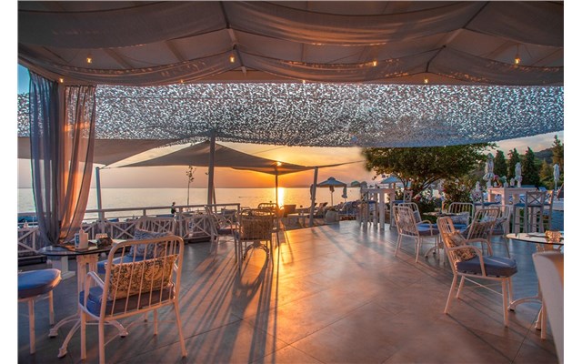  Acrotel Lily Ann Boutique