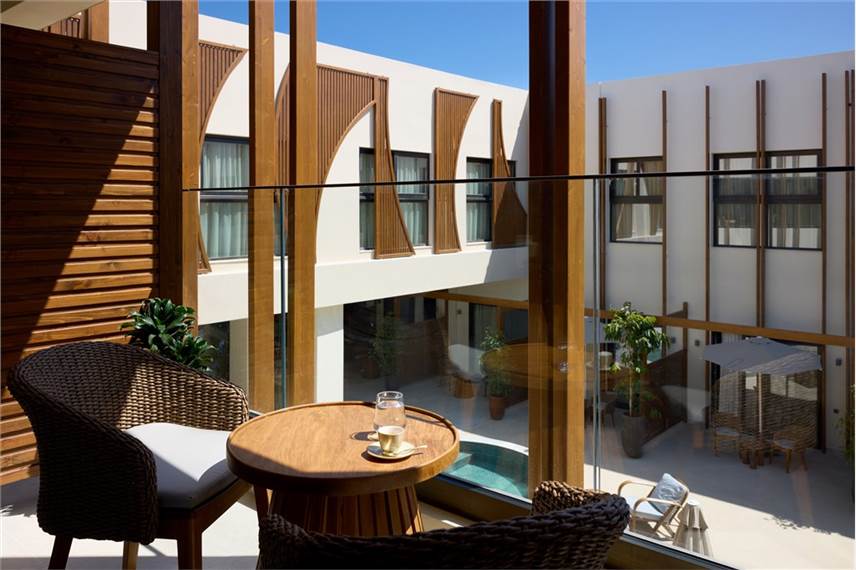  Aulūs Chania, Curio Collection by Hilton