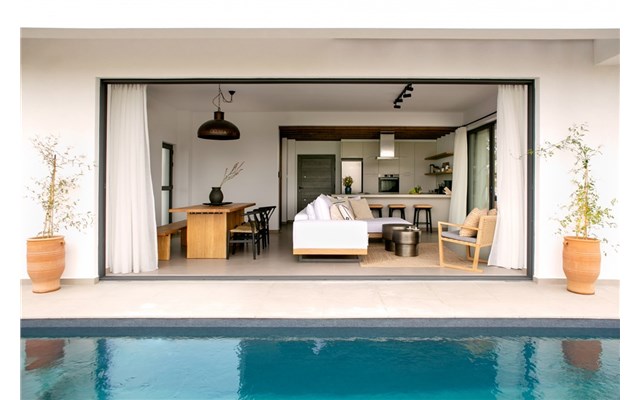  Lora Pearl Luxury Villa