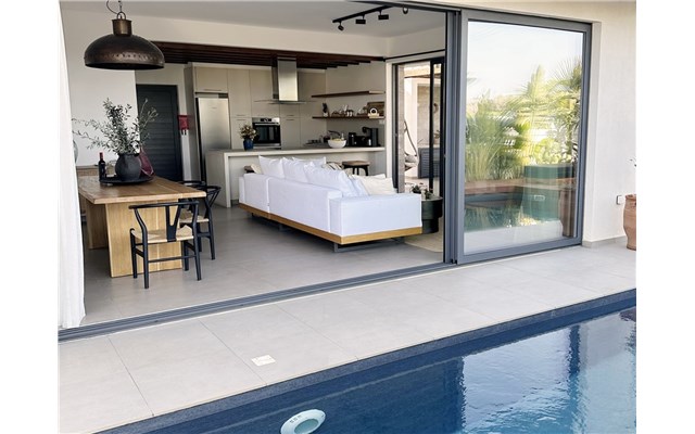  Lora Pearl Luxury Villa