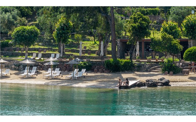  Grecotel Daphnila Bay