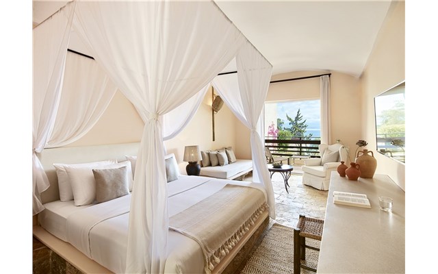  Grecotel Daphnila Bay
