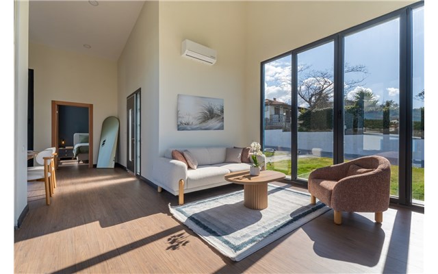  Lotus Villas and Suites