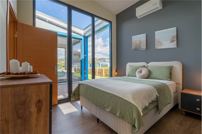  Lotus Villas and Suites