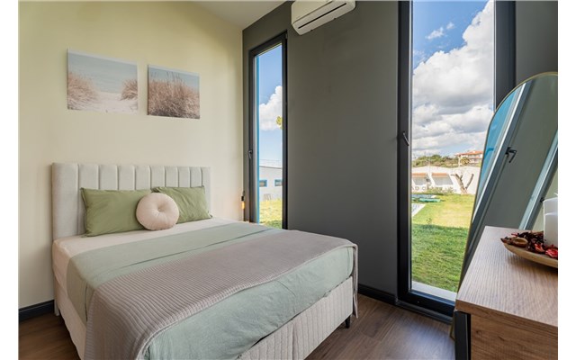  Lotus Villas and Suites