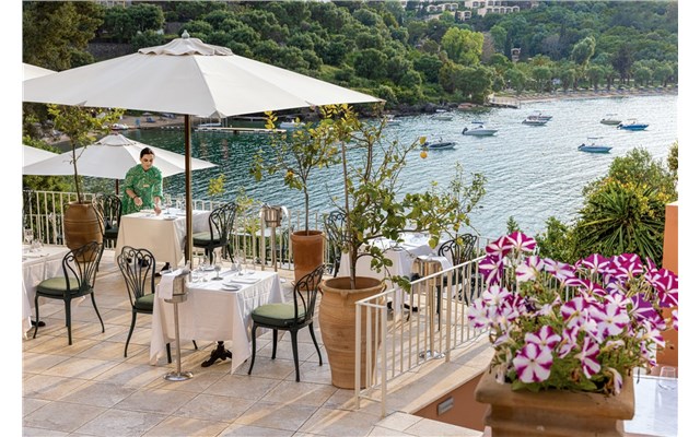 Řecko, Korfu, Dassia, Hotel Grecotel Eva Palace, Beach Grecotel Eva Palace